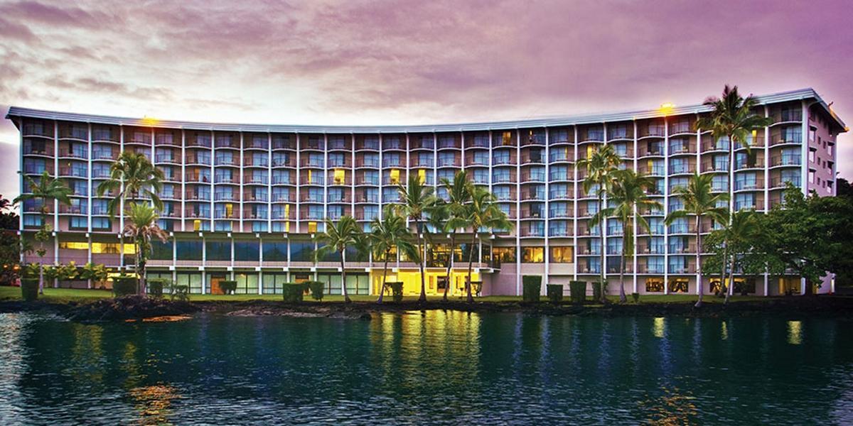 Castle Hilo Hawaiian Hotel Exterior photo