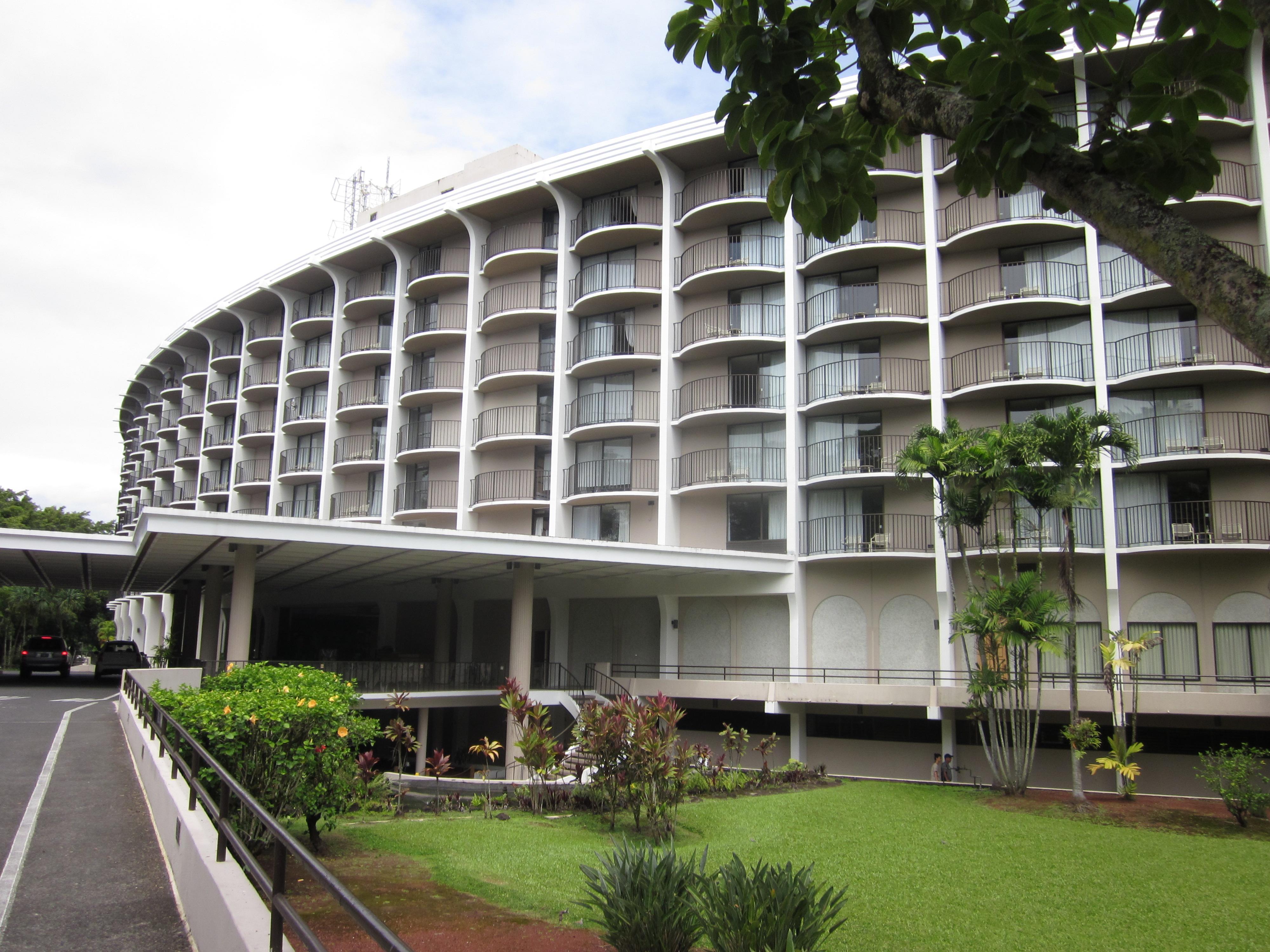 Castle Hilo Hawaiian Hotel Exterior photo
