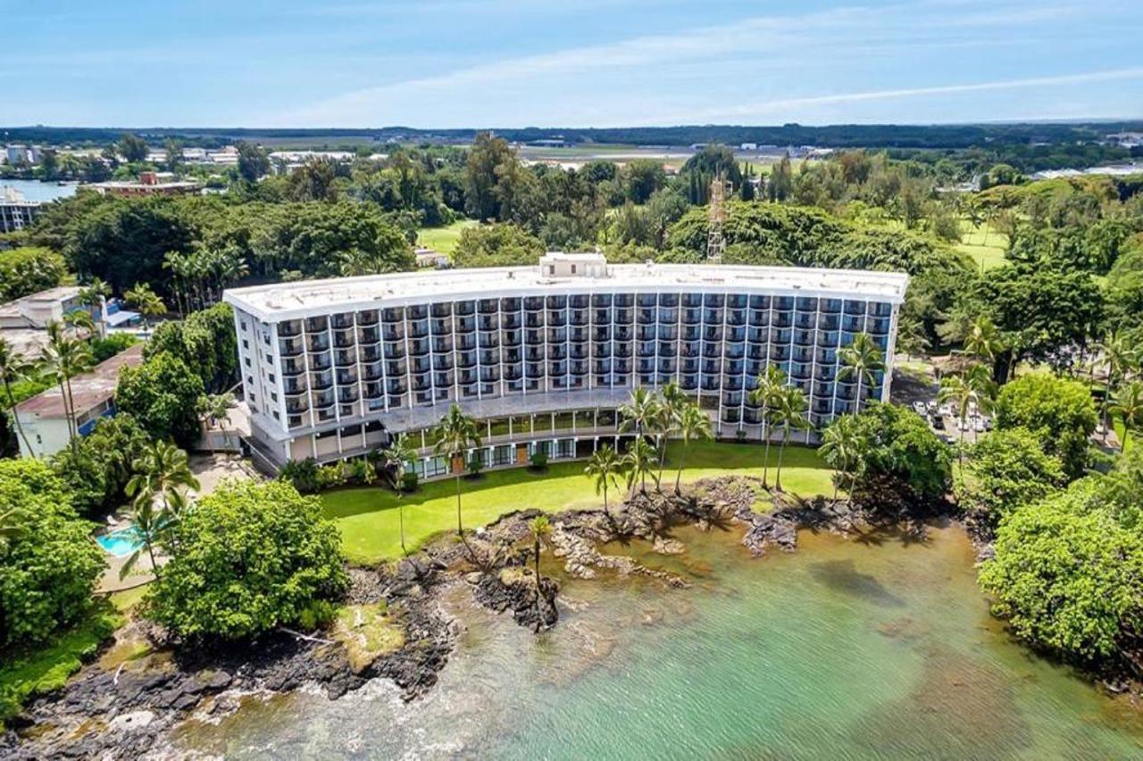 Castle Hilo Hawaiian Hotel Exterior photo