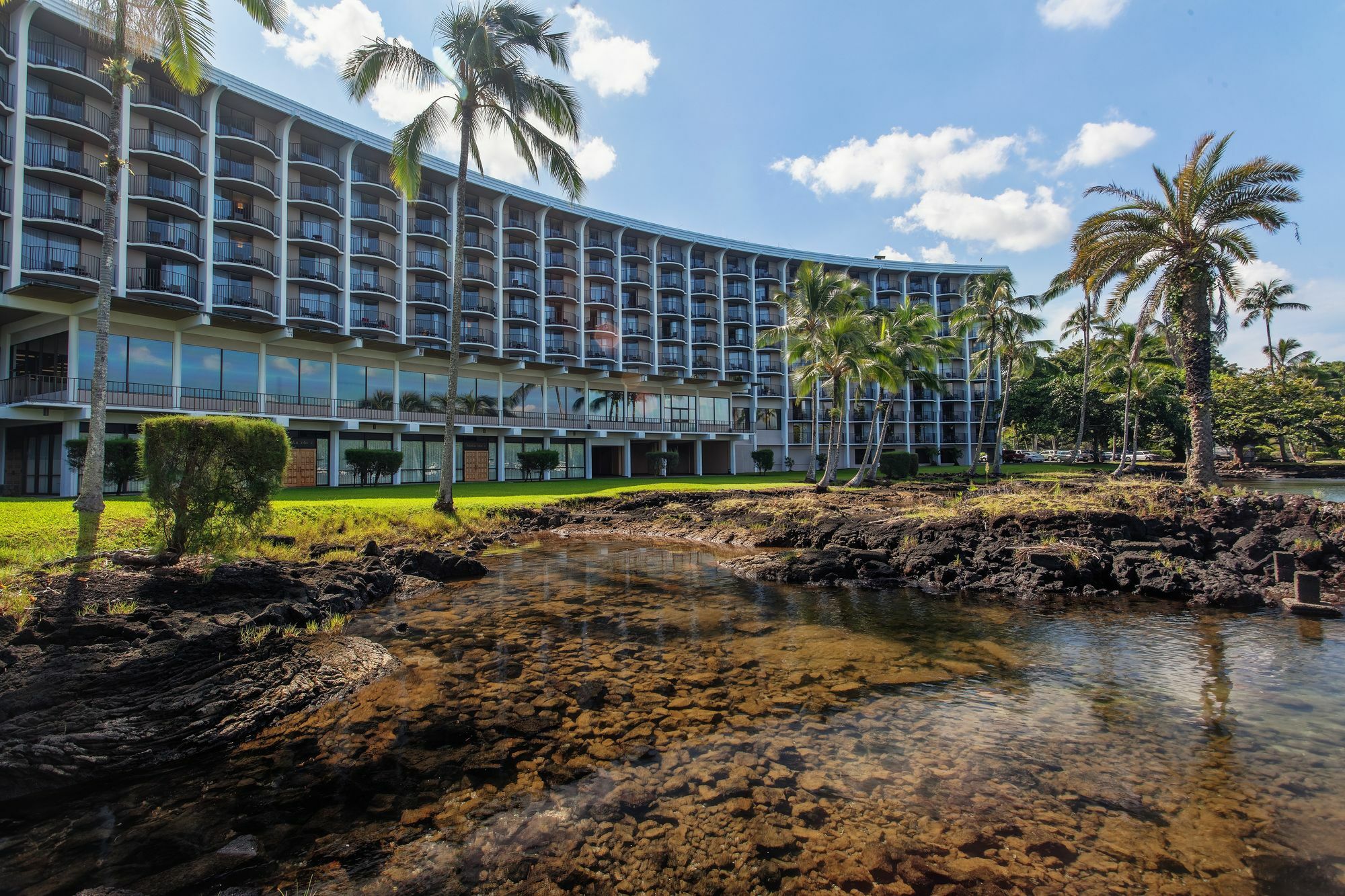 Castle Hilo Hawaiian Hotel Exterior photo